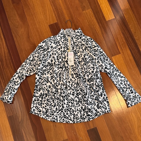 Lilly Pulitzer Tops - Lilly Pulitzer Black & White Leopard Half-Zip NWT